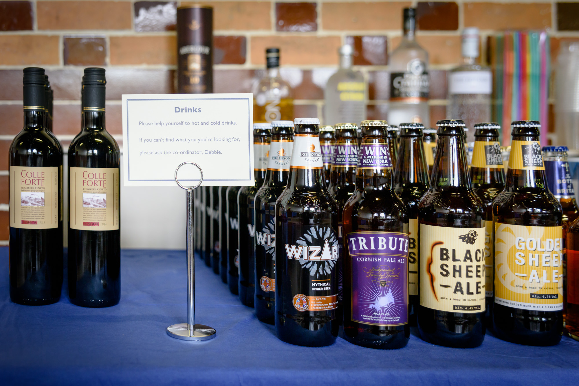 DIY wedding bar with wine and beers