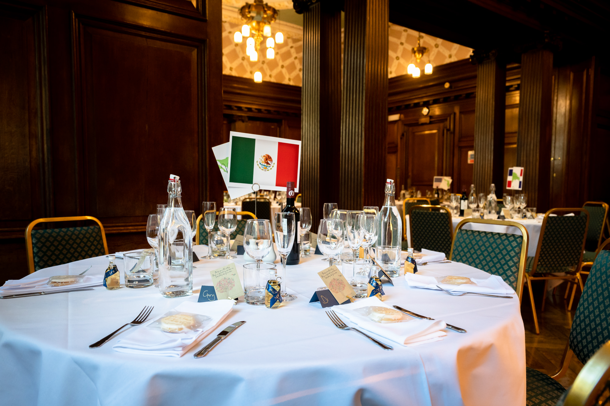 Wedding table on the committee suite at Stockport Town Hall 