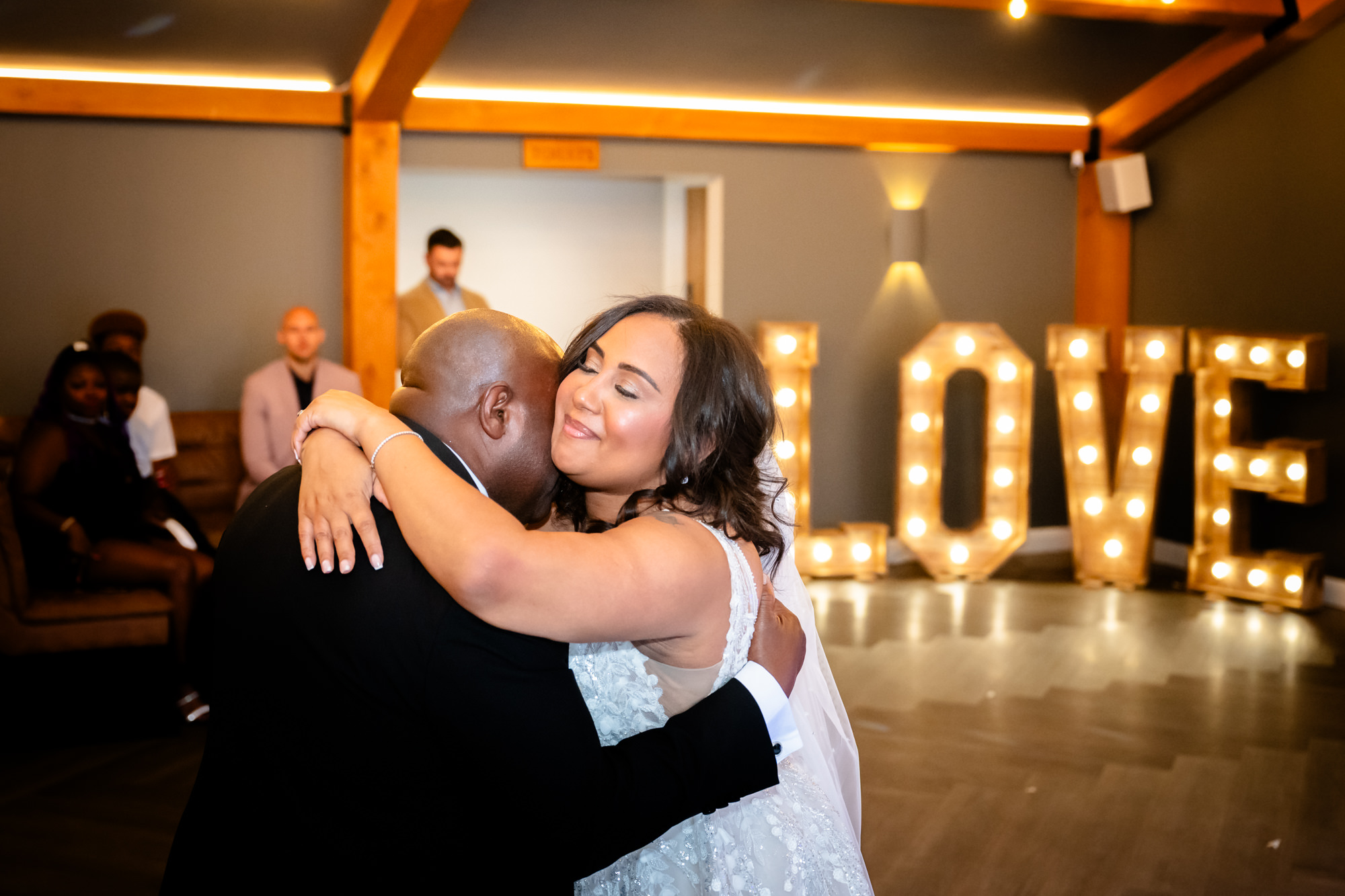 Dad and daughter dance at Hanbury Barns