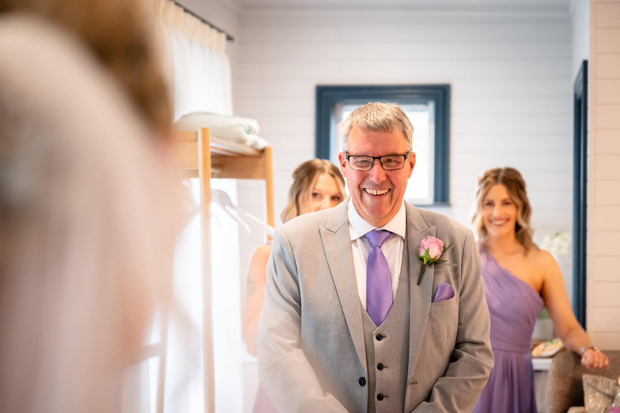 dad reveal before the ceremony at Moddershall Oaks.